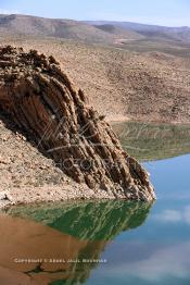 Image du Maroc Professionnelle de  Le barrage Laghrasse "dit barrage Hassan II", il se situe à 50 km au sud est de Taourirte au nord du Maroc, Samedi 10 Février 2006, ce barrage fournit en eau potable  le barrage Mohammed V qui sert de lien pour Machraa Hammadi,  ce dernier permet l'approvisionnement des centre de Taourirte et El Aïoun Sidi Mellouk. (Photo / Abdeljalil Bounhar)